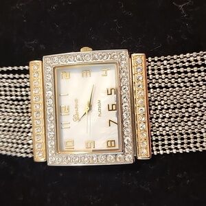 Vintage Geneva Women's Square Silvertone Watch Bracelet Mesh Band Untested